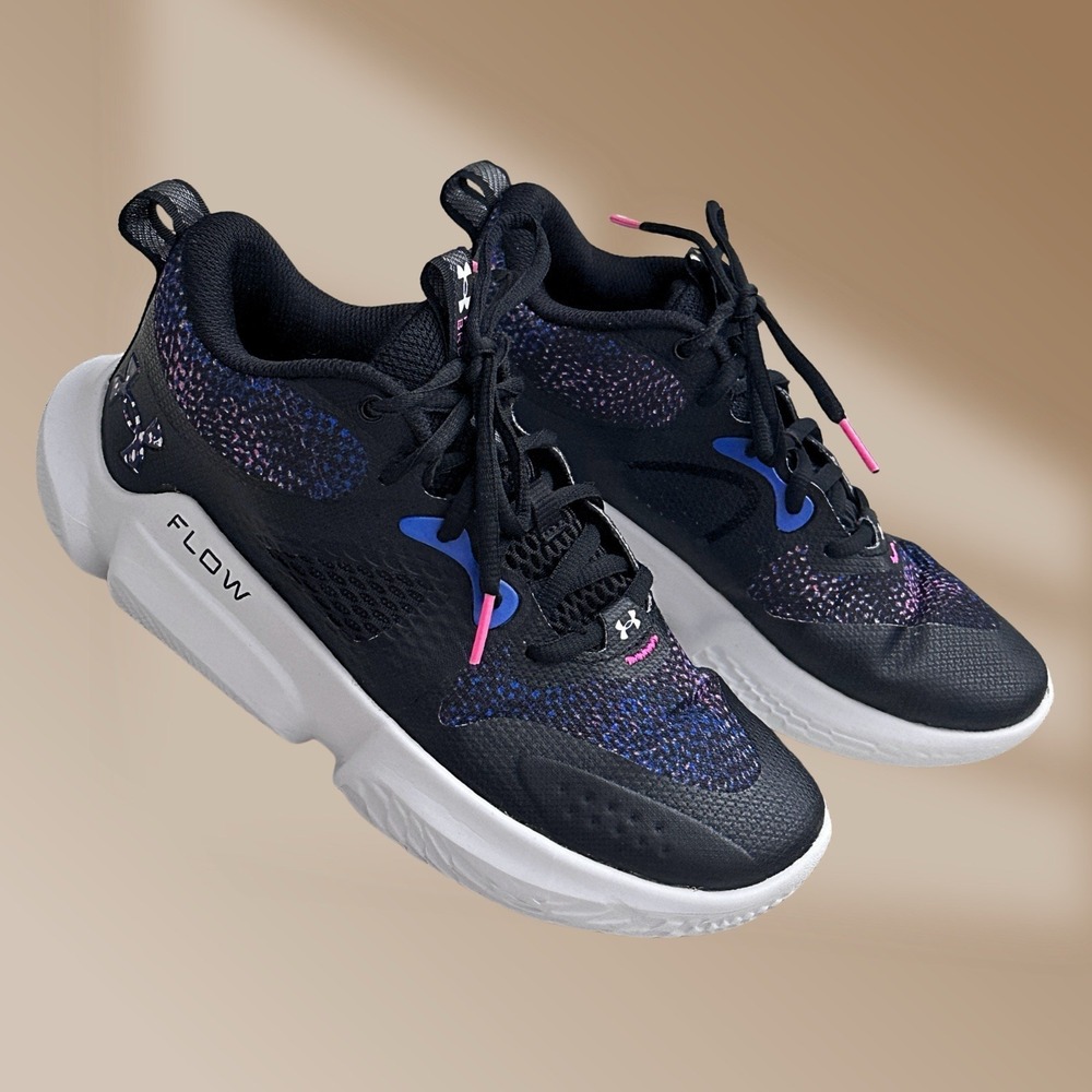 Under Armour Women's UA Flow Breakthru 3 Size 7.5 3025603-002 Great Condition